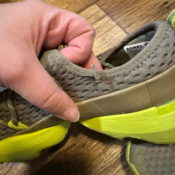 Sorel women’s size 7.5 sneakers tennis shoes - Picture 4 of 7